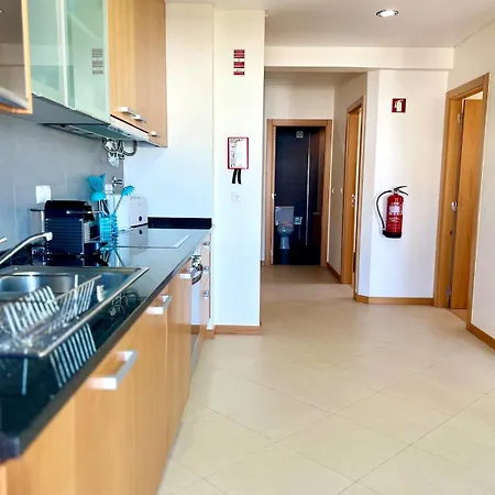 Viva Onda Baleal Surfing & Apartament Ferrel (Leiria)