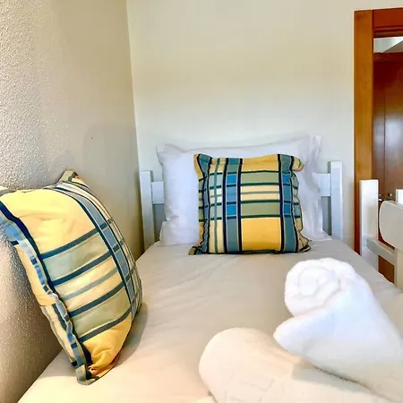 아파트 Viva Viva Onda Baleal • Surf & A 5 Min A Pe *