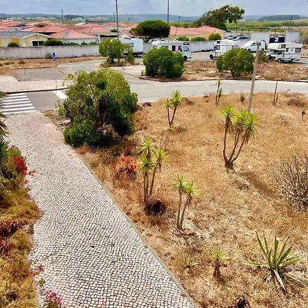 아파트 Viva Viva Onda Baleal • Surf & A 5 Min A Pe