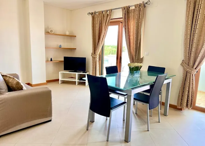 Viva Onda Baleal Surfing & Апартаменты *