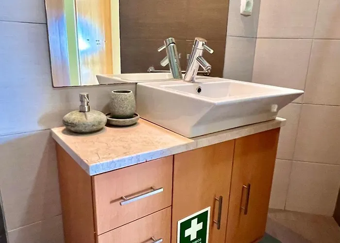 Viva Onda Baleal Surfing & Апартаменты Феррел